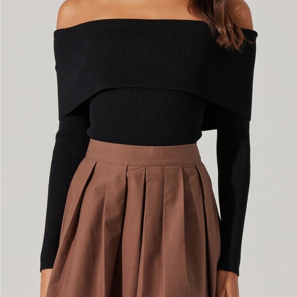 Astr Sweaters - ASTR the Label Foldover Off the Shoulder Rib Sweater